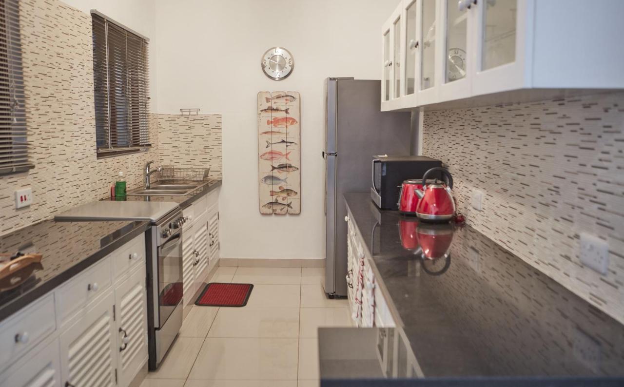 Tamarind Village Hotel Apartments Mombasa Exterior photo